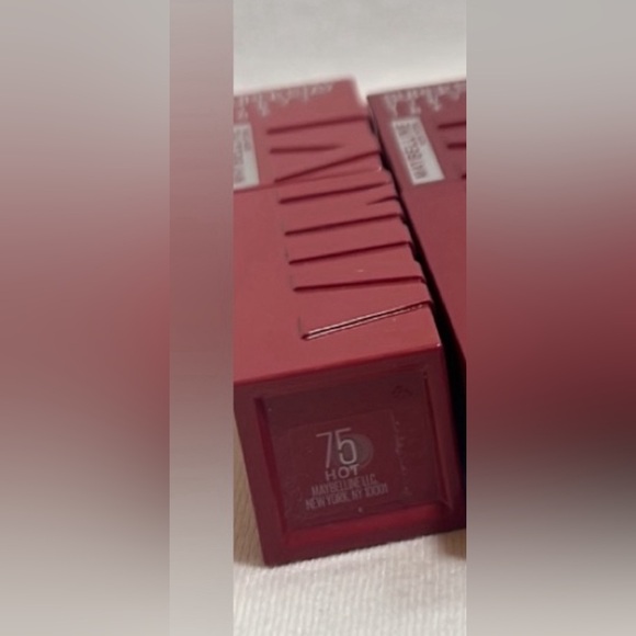 MAYBELLINE SUPERSTAY VINYL INK LONGWEAR LIQUID LIPSTICK, 75 HOT - Picture 5 of 5